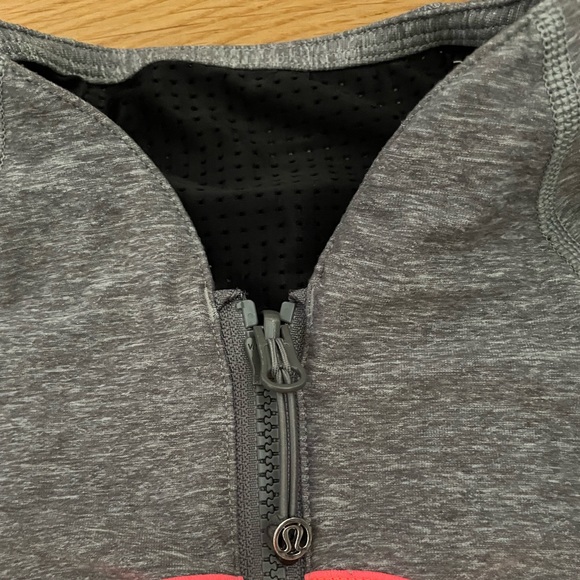 Lululemon Reversible Jacket - Picture 5 of 8